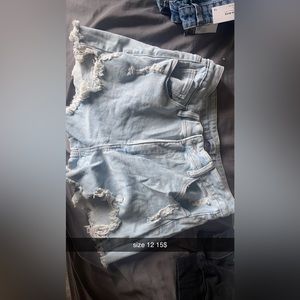 All the sizes and prices are on the pictures!